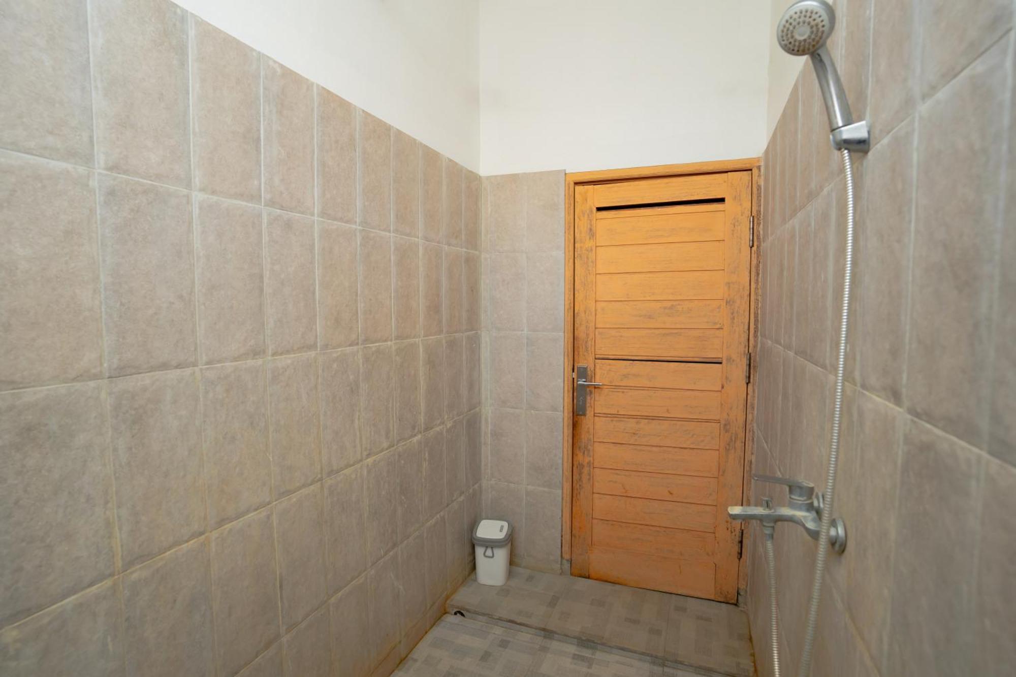 RedDoorz Syariah near Lombok Epicentrum Mall Mataram Zewnętrze zdjęcie