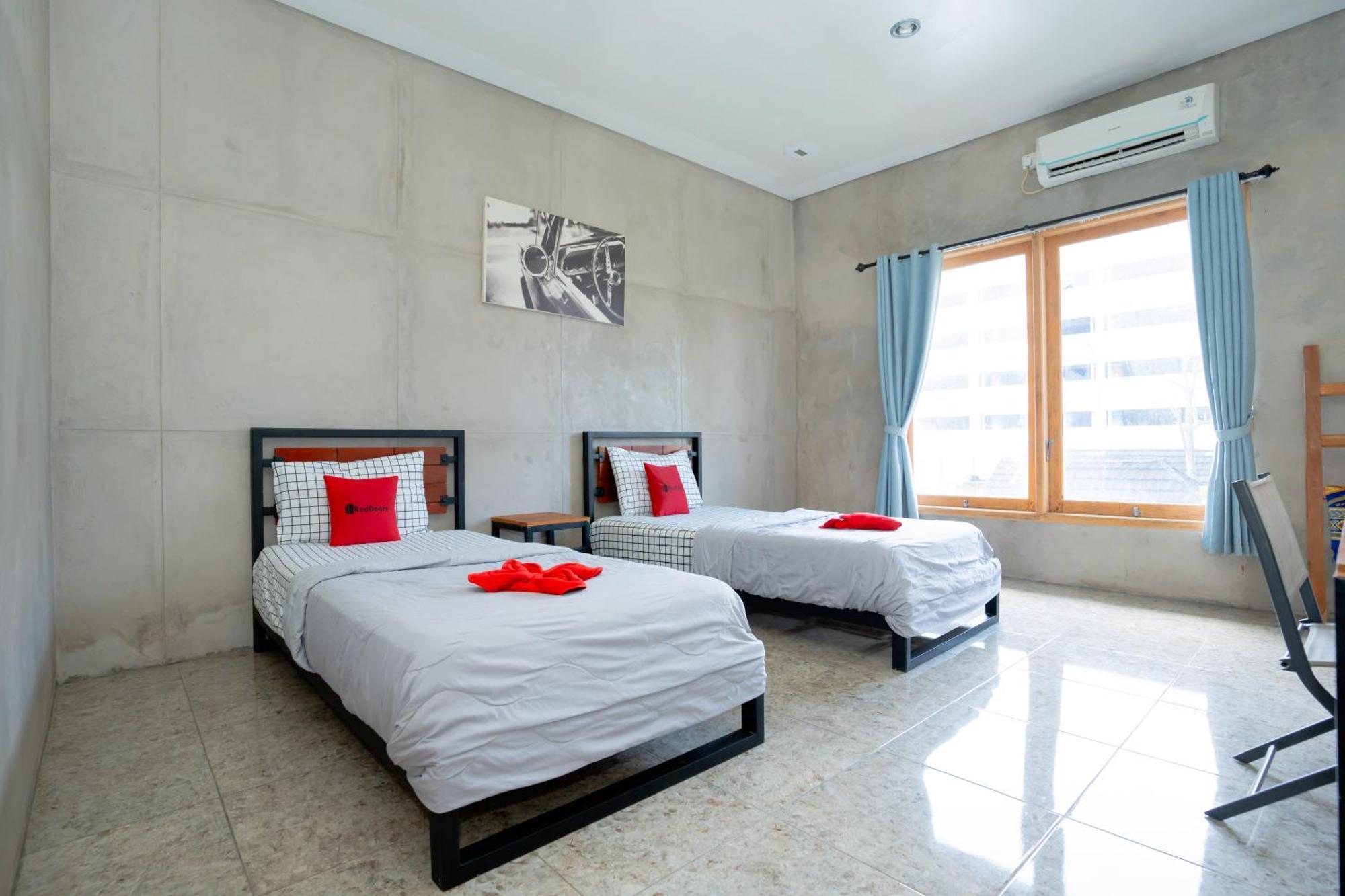RedDoorz Syariah near Lombok Epicentrum Mall Mataram Zewnętrze zdjęcie